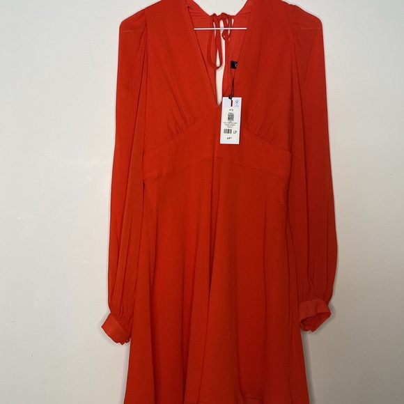 Dynamite Kaeli dress - Picture 2 of 9